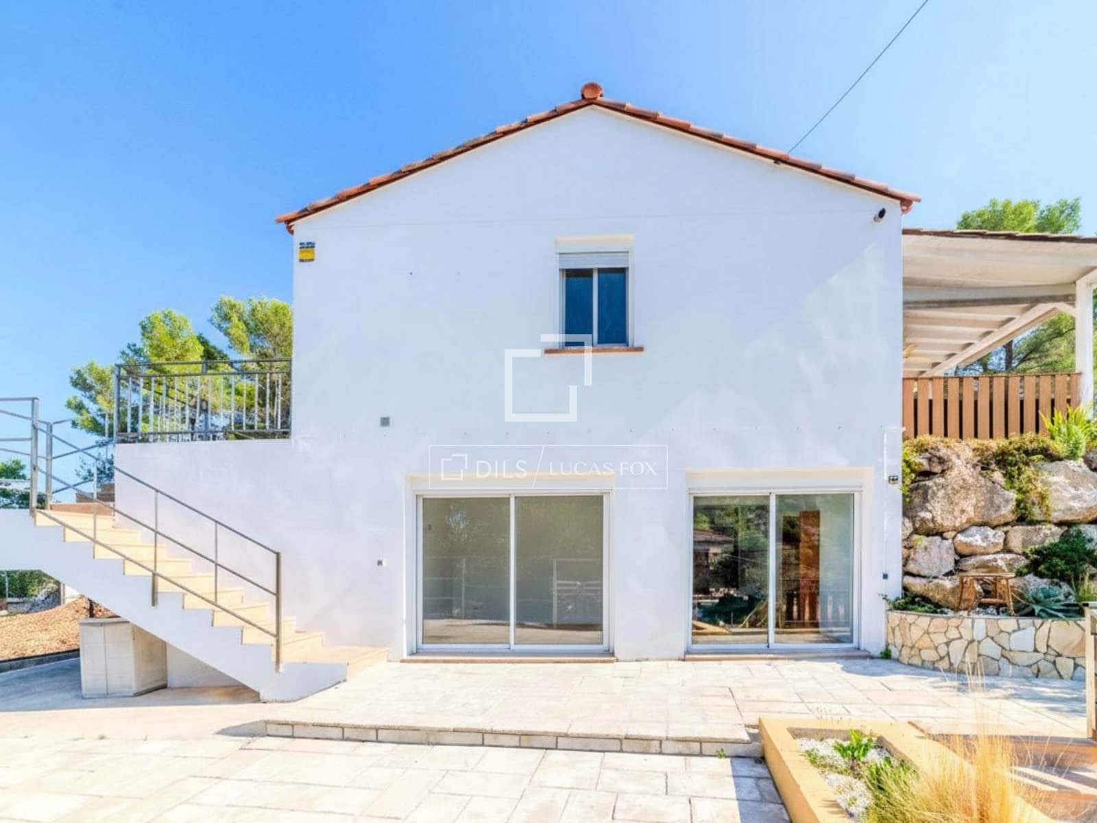 4 bedroom Villa for sale in Olivella with pool garage - € 515,000 (Ref: 9249145)