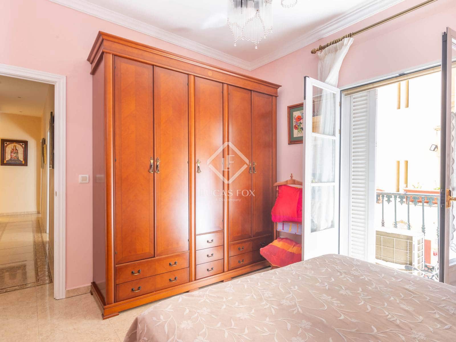 4 soveværelse Villa til salg i Malaga by - € 650.000 (Ref: 9253660)