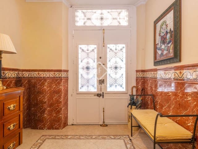 4 sypialnia Willa na sprzedaż w Miasto Málaga - 650 000 € (Ref: 9253660)