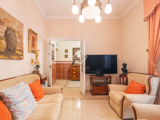 4 sypialnia Willa na sprzedaż w Miasto Málaga - 650 000 € (Ref: 9253660)