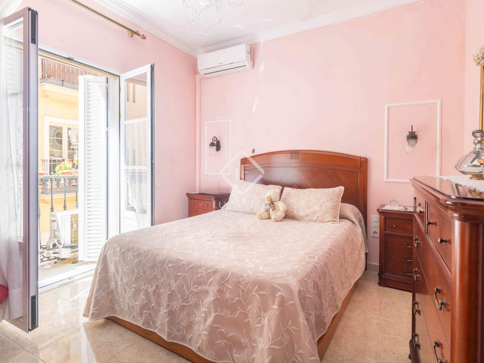 4 soveværelse Villa til salg i Malaga by - € 650.000 (Ref: 9253660)