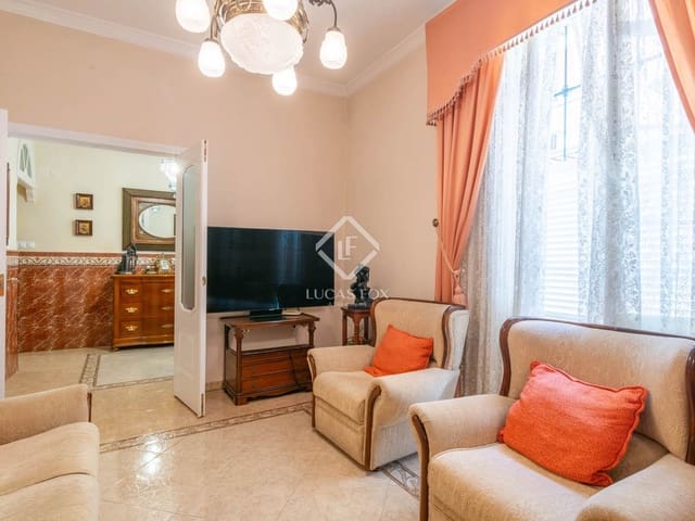 4 sypialnia Willa na sprzedaż w Miasto Málaga - 650 000 € (Ref: 9253660)