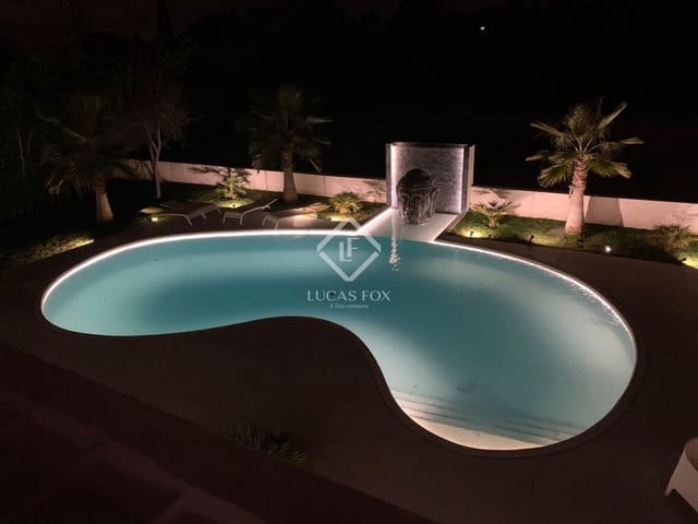 5 makuuhuone Huvila myytävänä paikassa Boadilla del Monte mukana uima-altaan 
autotalli - 2 100 000 € (Ref: 9253910)