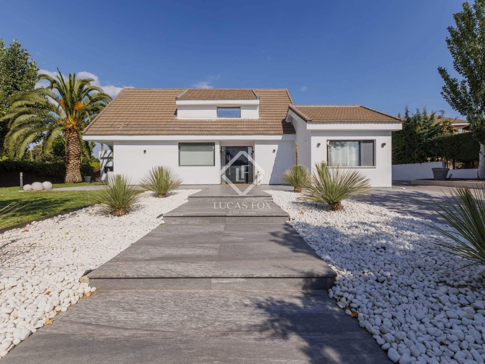 5 soverom Villa til salgs i Boadilla del Monte med svømmebasseng garasje - € 2 100 000 (Ref: 9253910)