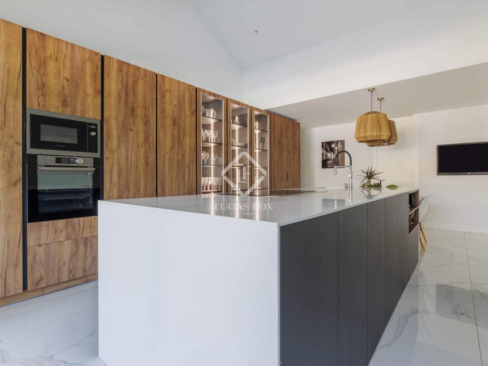 5 soverom Villa til salgs i Boadilla del Monte med svømmebasseng garasje - € 2 100 000 (Ref: 9253910)