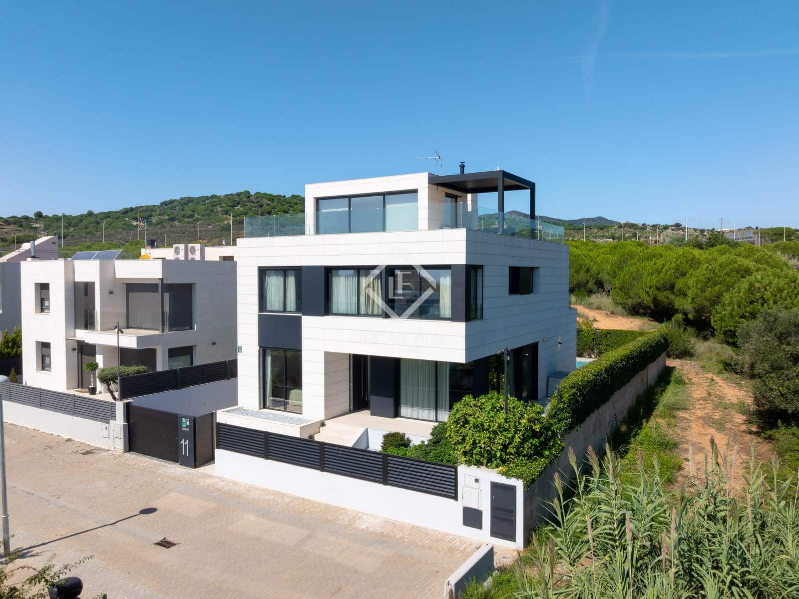 6 soveværelse Villa til salg i Montgat med swimmingpool garage - € 1.995.000 (Ref: 9254141)