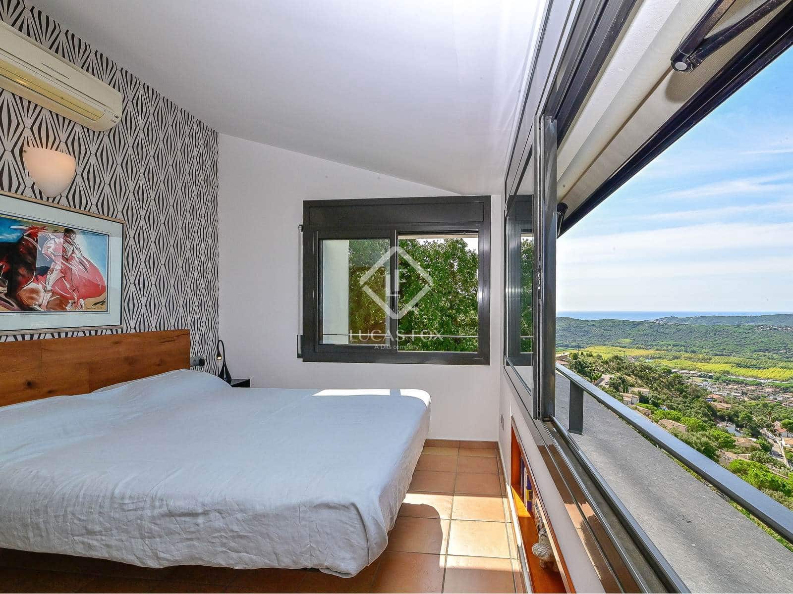 4 soveværelse Villa til salg i Santa Cristina d'Aro med swimmingpool garage - € 760.000 (Ref: 9254209)