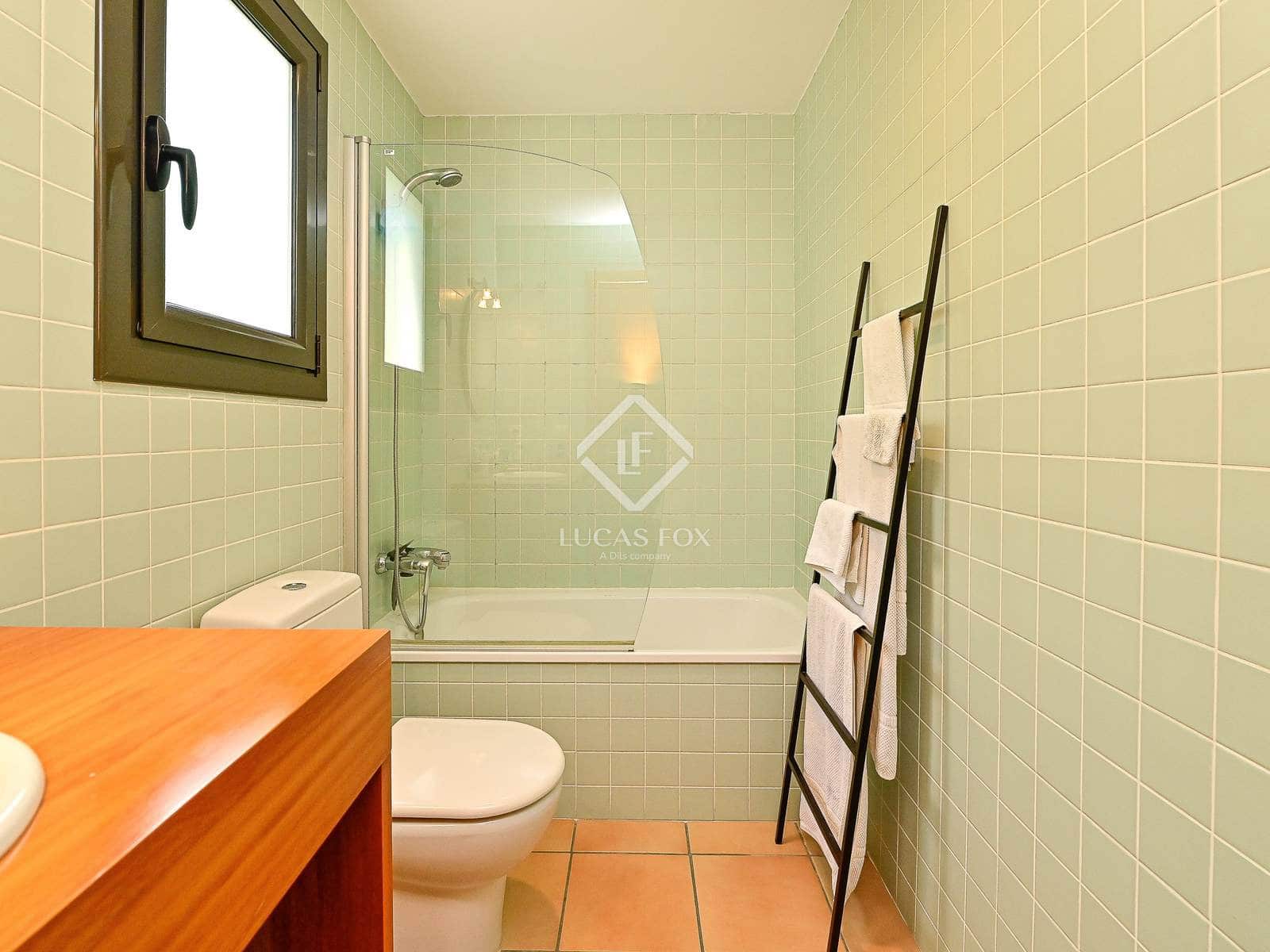 4 soveværelse Villa til salg i Santa Cristina d'Aro med swimmingpool garage - € 760.000 (Ref: 9254209)