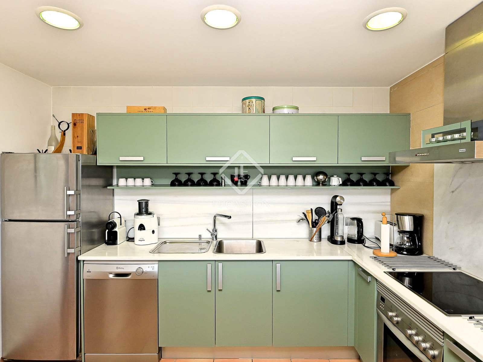 4 soveværelse Villa til salg i Santa Cristina d'Aro med swimmingpool garage - € 760.000 (Ref: 9254209)