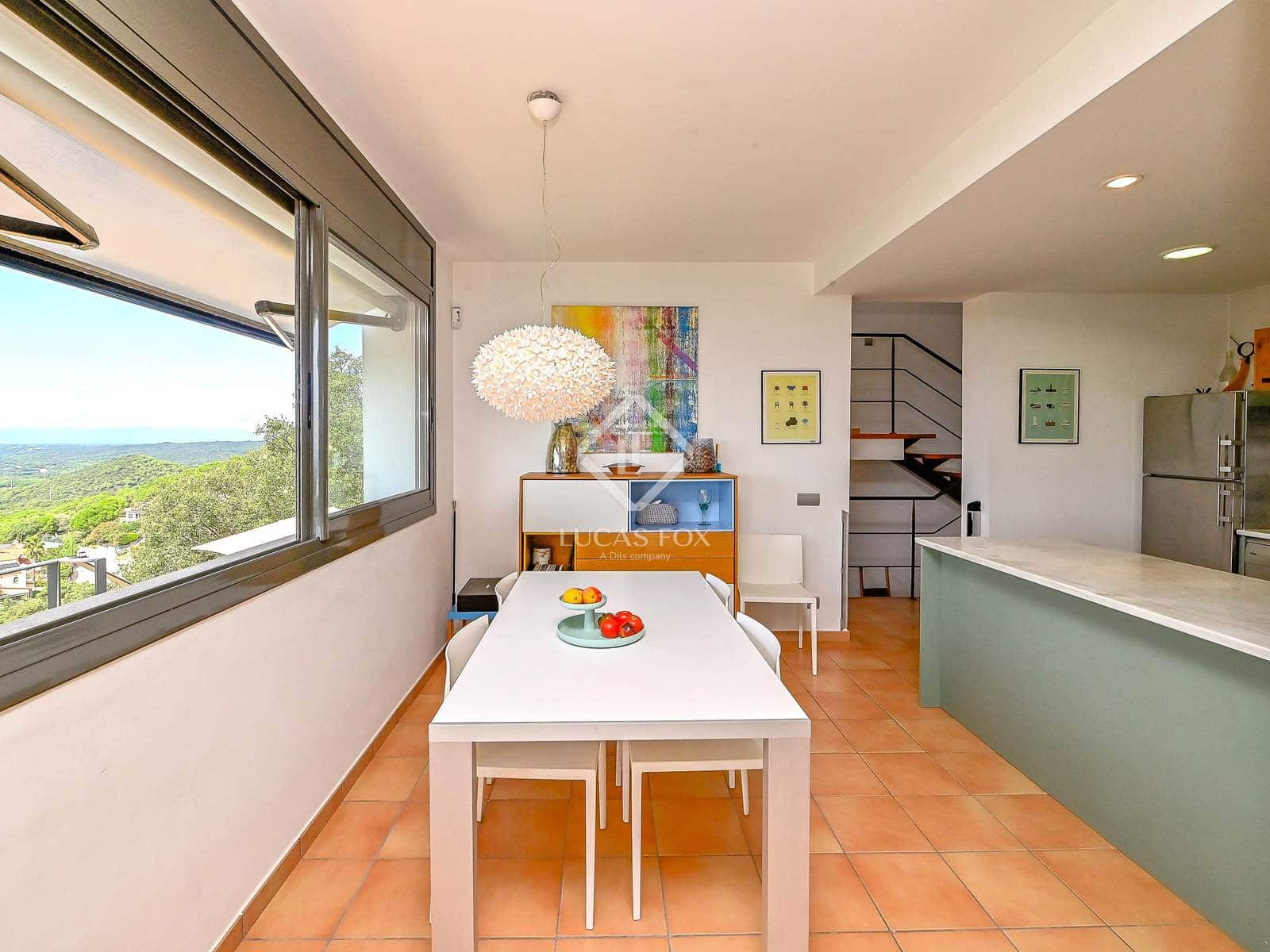 4 soveværelse Villa til salg i Santa Cristina d'Aro med swimmingpool garage - € 760.000 (Ref: 9254209)