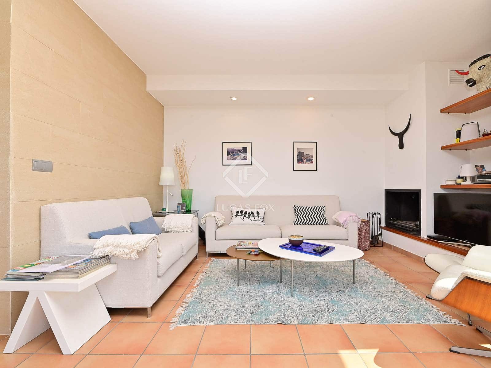 4 soveværelse Villa til salg i Santa Cristina d'Aro med swimmingpool garage - € 760.000 (Ref: 9254209)