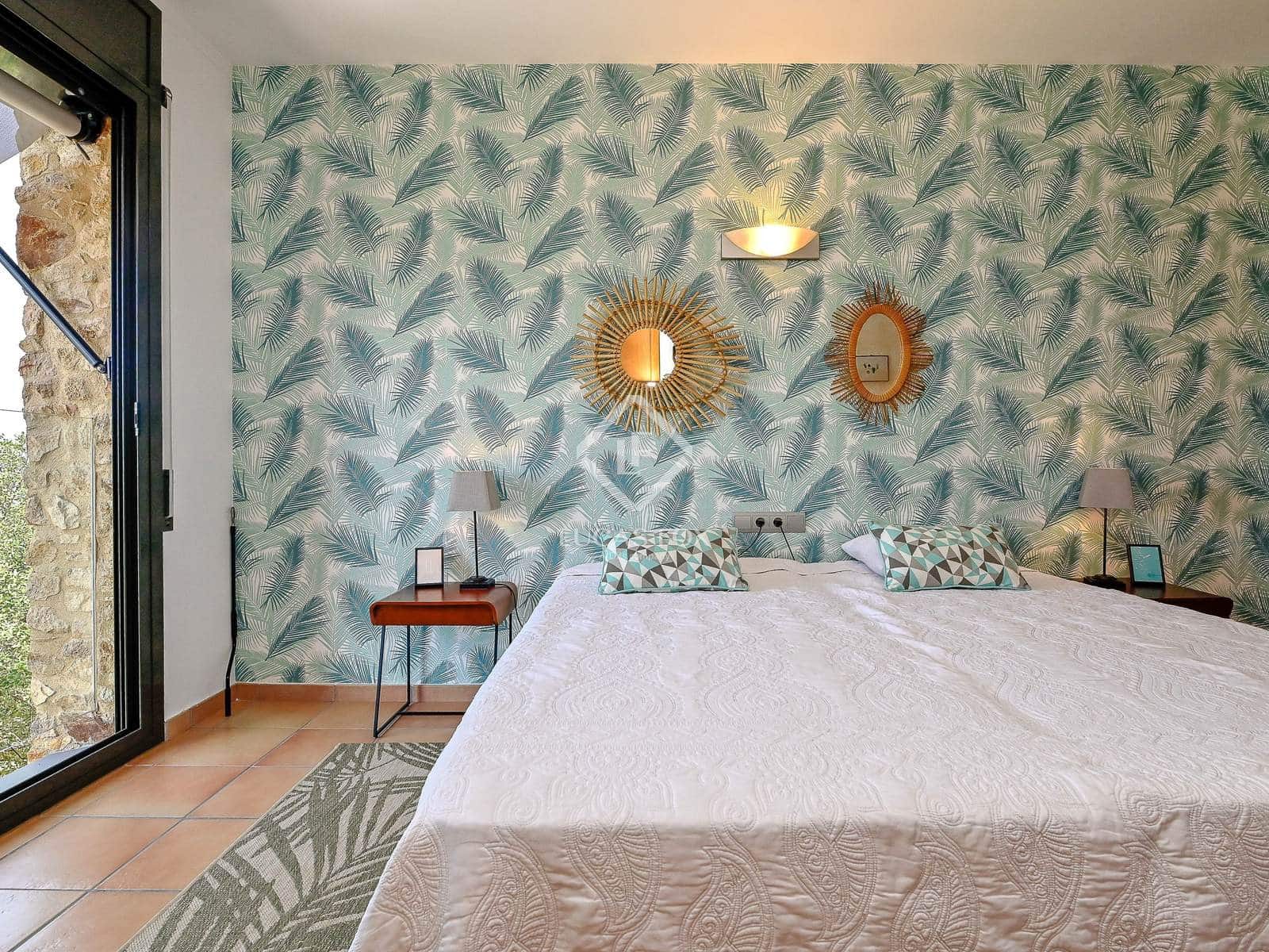 4 soveværelse Villa til salg i Santa Cristina d'Aro med swimmingpool garage - € 760.000 (Ref: 9254209)