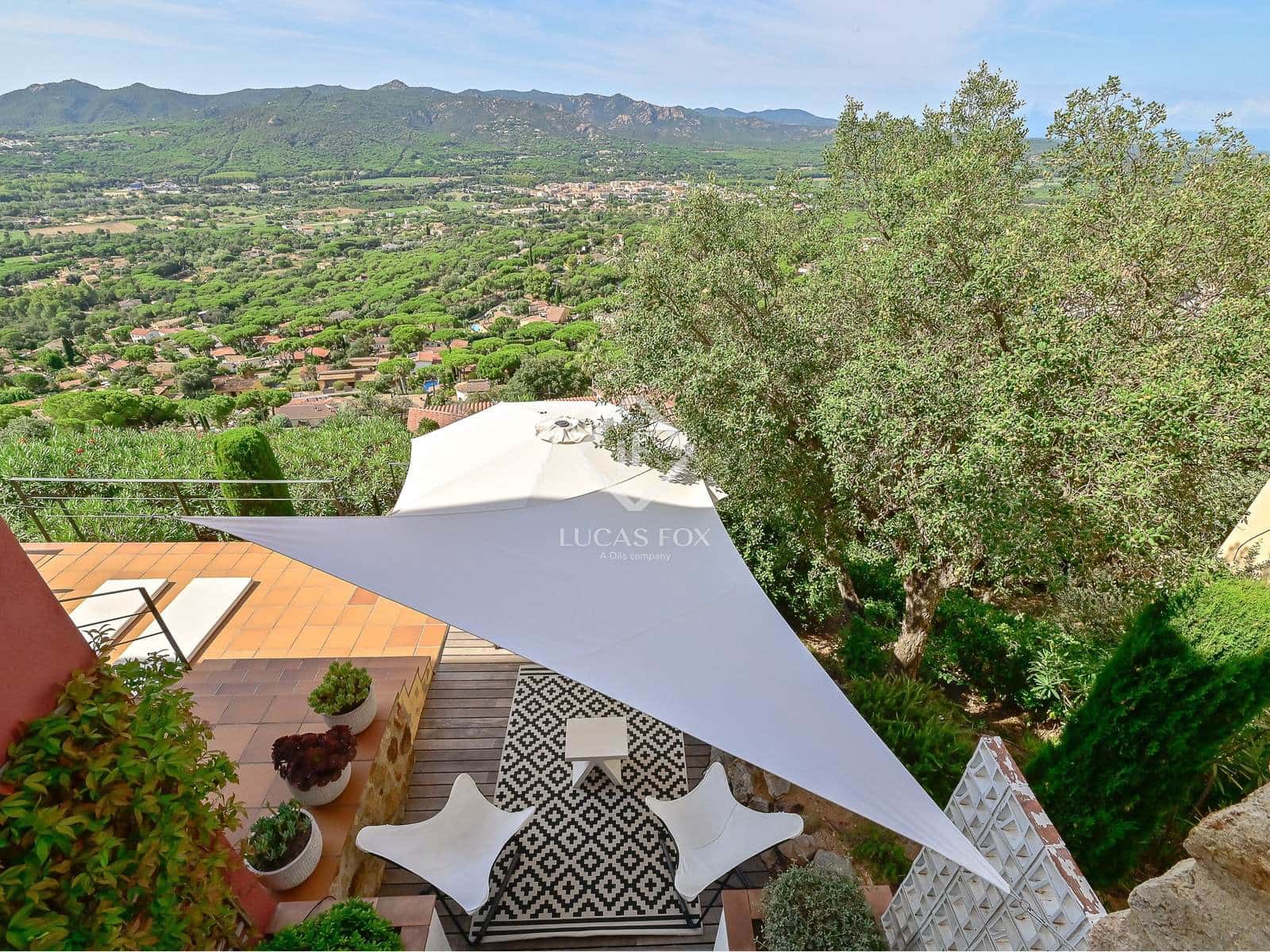 4 soveværelse Villa til salg i Santa Cristina d'Aro med swimmingpool garage - € 760.000 (Ref: 9254209)