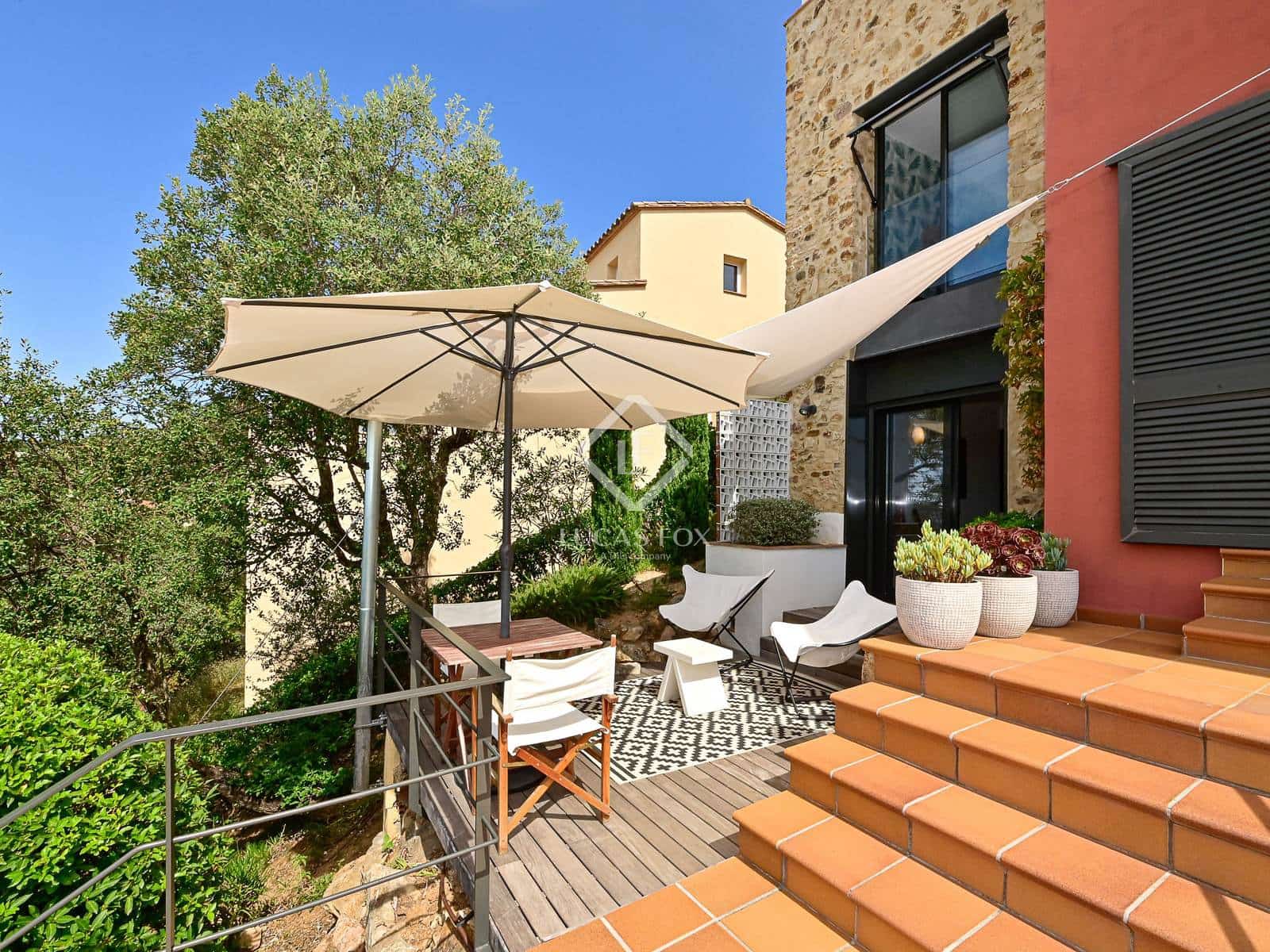 4 soveværelse Villa til salg i Santa Cristina d'Aro med swimmingpool garage - € 760.000 (Ref: 9254209)