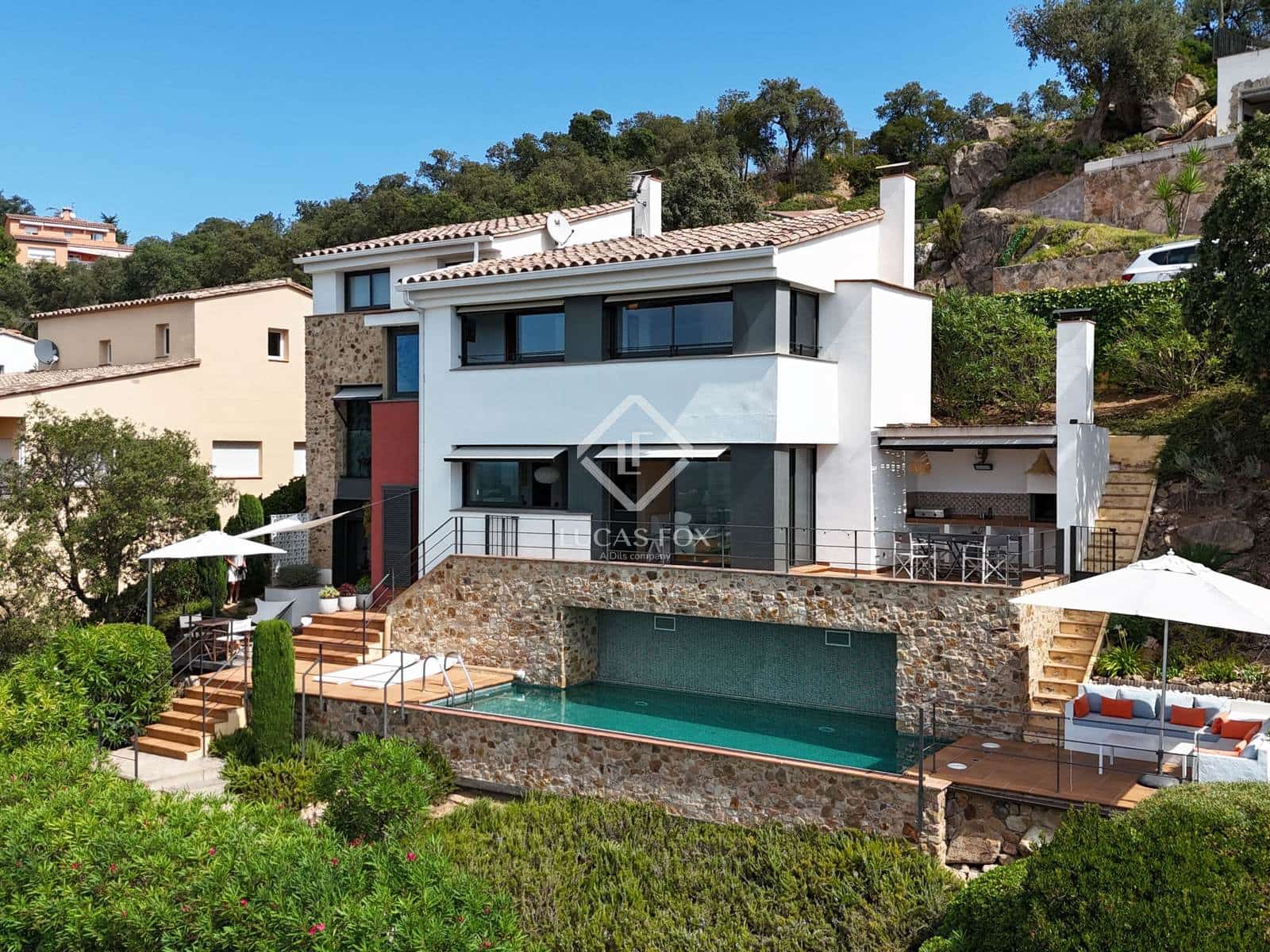 4 soveværelse Villa til salg i Santa Cristina d'Aro med swimmingpool garage - € 760.000 (Ref: 9254209)