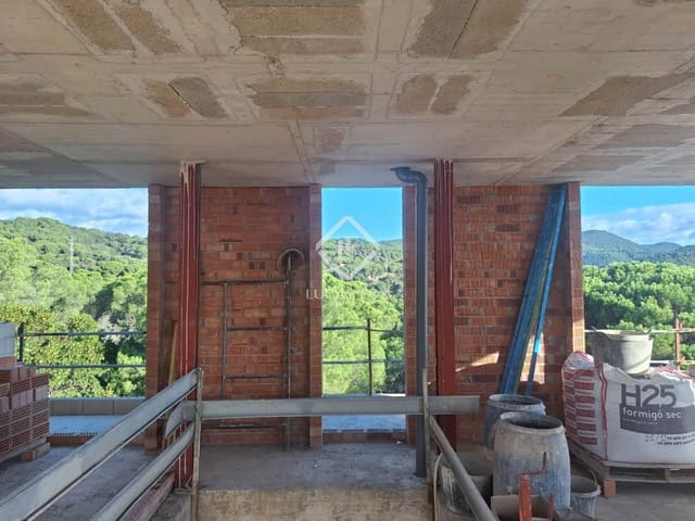 4 chambre Villa/Maison à vendre à Sant Andreu de Llavaneres avec piscine garage - 1 690 000 € (Ref: 9254466)