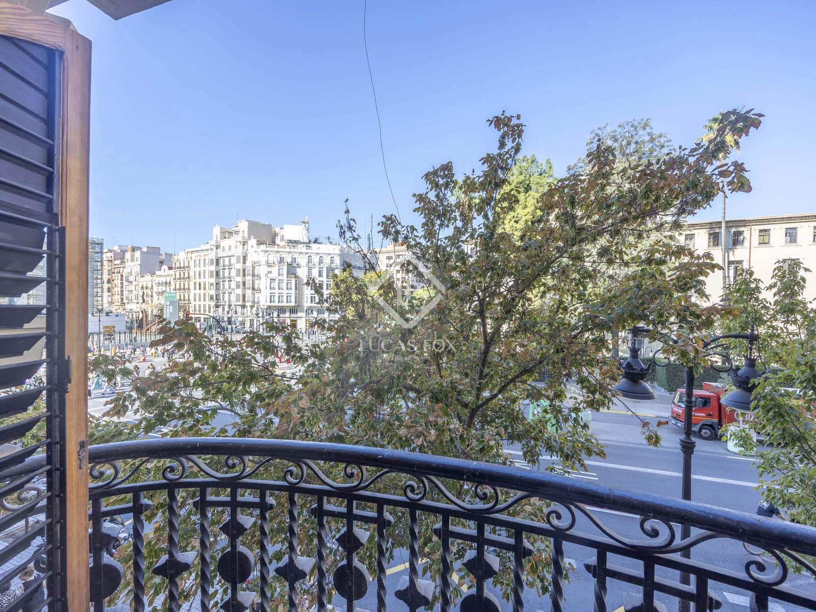 4 bedroom Apartment for sale in Valencia city - € 1,320,000 (Ref: 9256354)