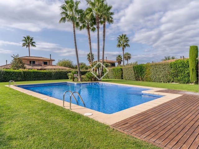 3 Zimmer Villa zu verkaufen in Navata mit Pool Garage - 670.000 € (Ref: 9256640)