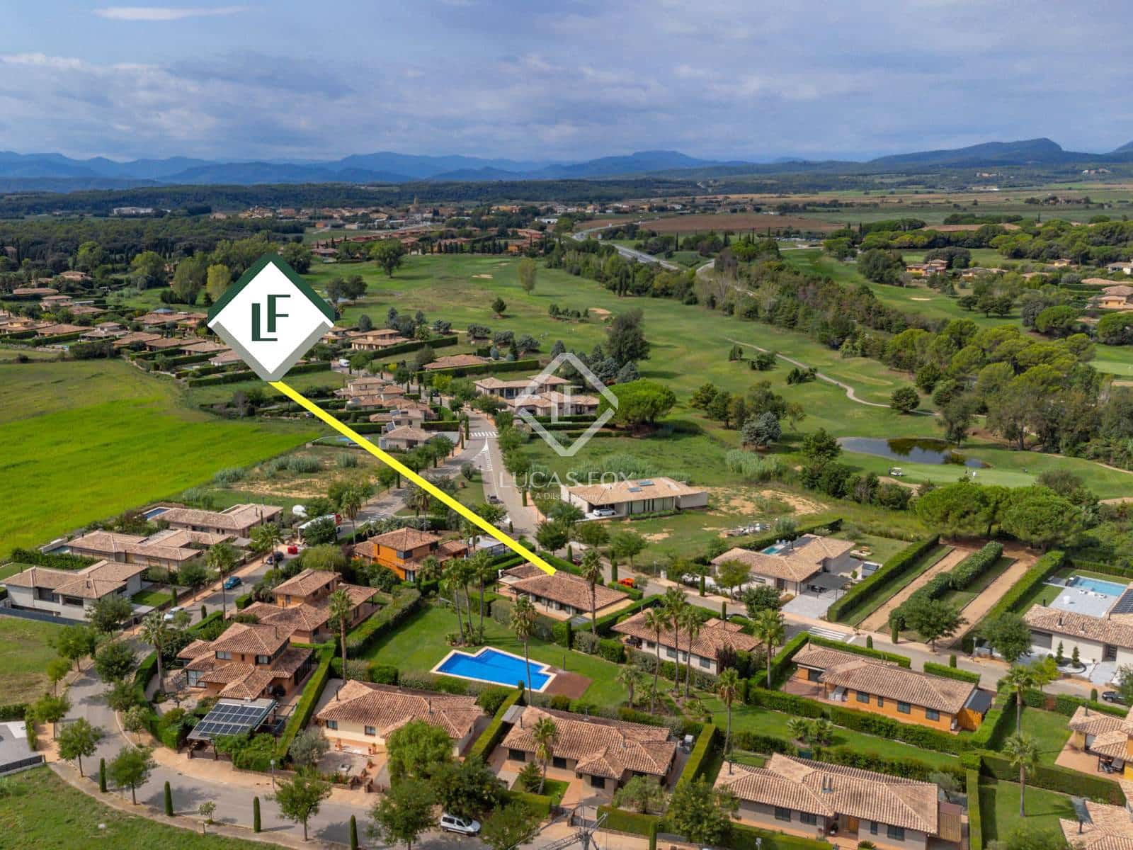 3 soverom Villa til salgs i Navata med svømmebasseng garasje - € 670 000 (Ref: 9256640)