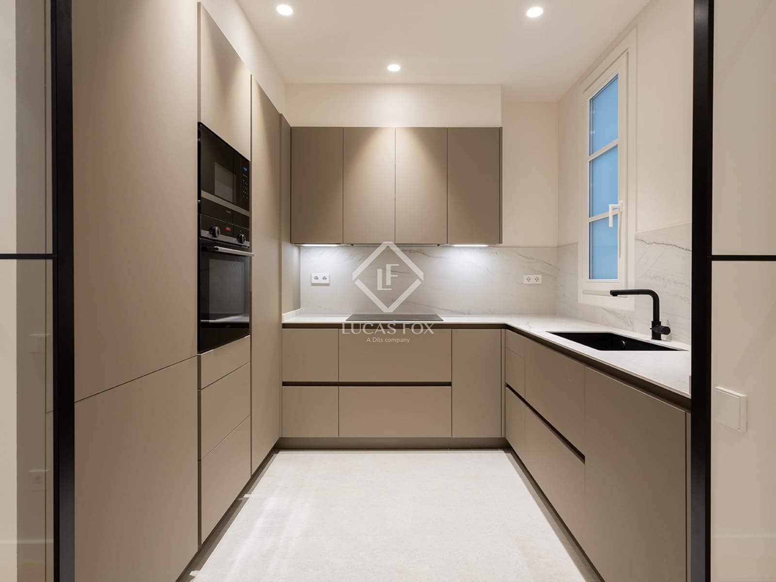 3 sypialnia Apartament do wynajęcia w Miasto Barcelona - 3 950 € (Ref: 9257995)