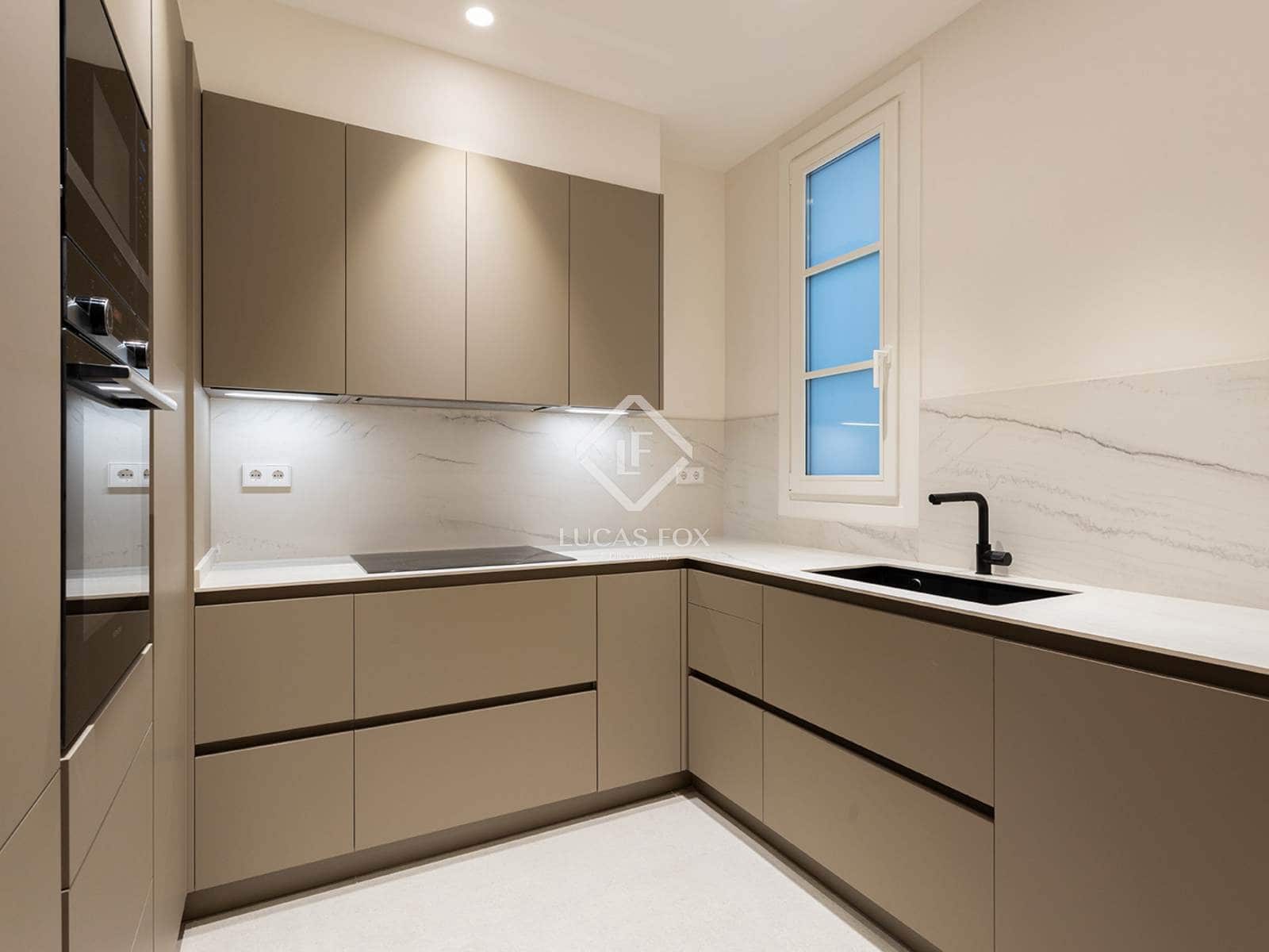 3 sypialnia Apartament do wynajęcia w Miasto Barcelona - 3 950 € (Ref: 9257995)