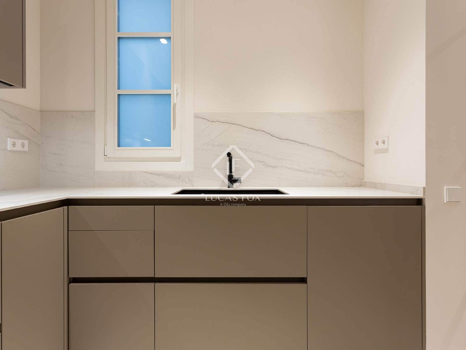 3 sypialnia Apartament do wynajęcia w Miasto Barcelona - 3 950 € (Ref: 9257995)