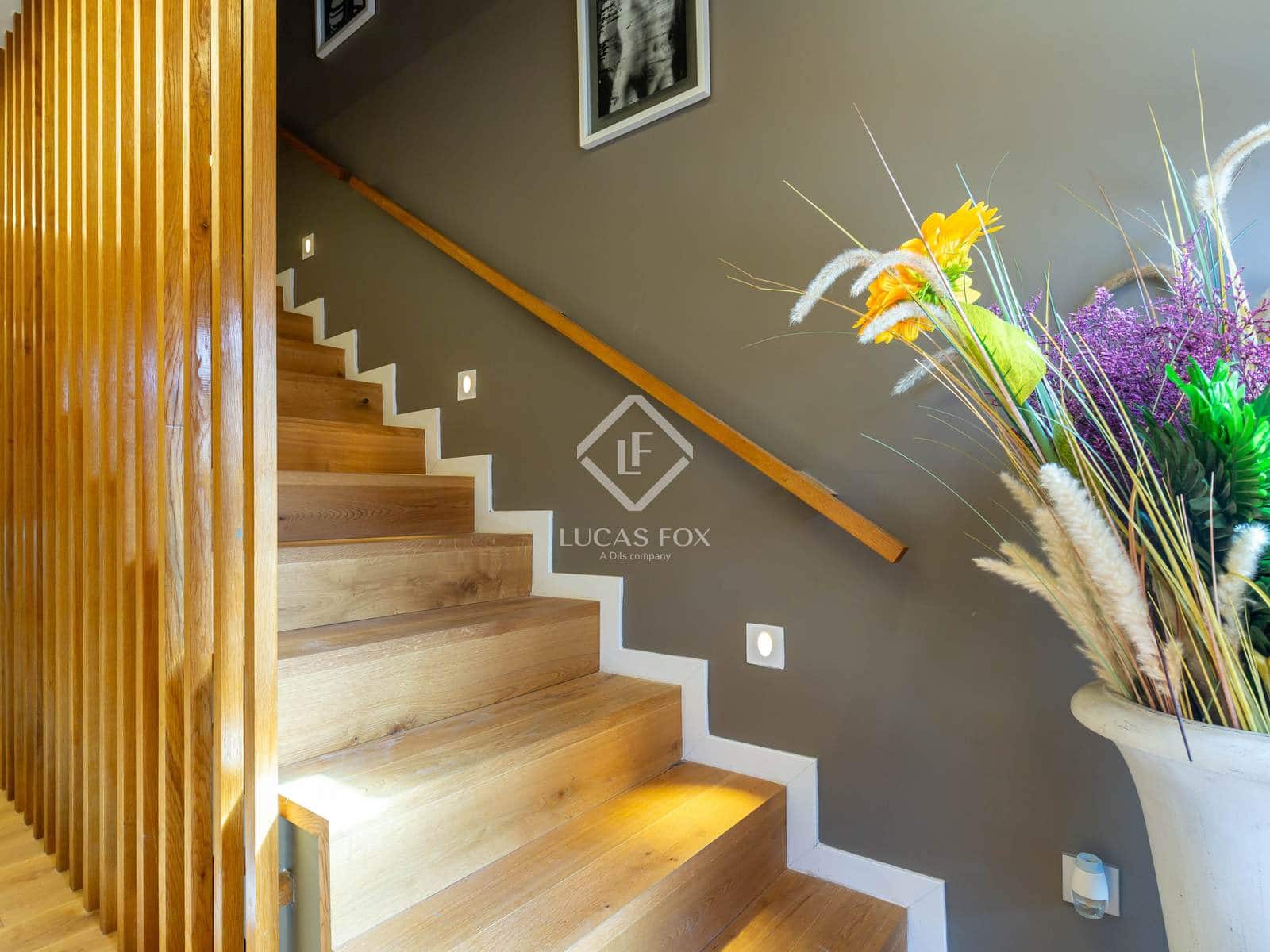 3 soveværelse Villa til salg i Esplugues de Llobregat med swimmingpool garage - € 1.250.000 (Ref: 9261836)