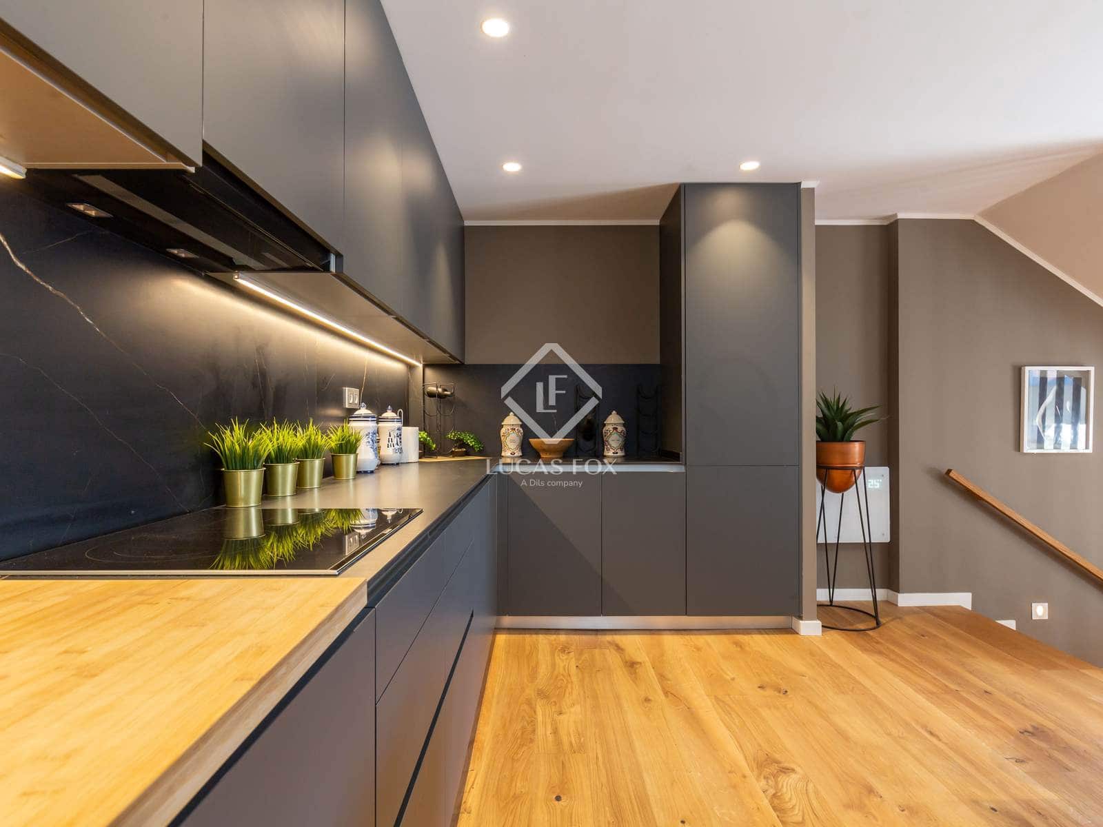 3 soveværelse Villa til salg i Esplugues de Llobregat med swimmingpool garage - € 1.250.000 (Ref: 9261836)