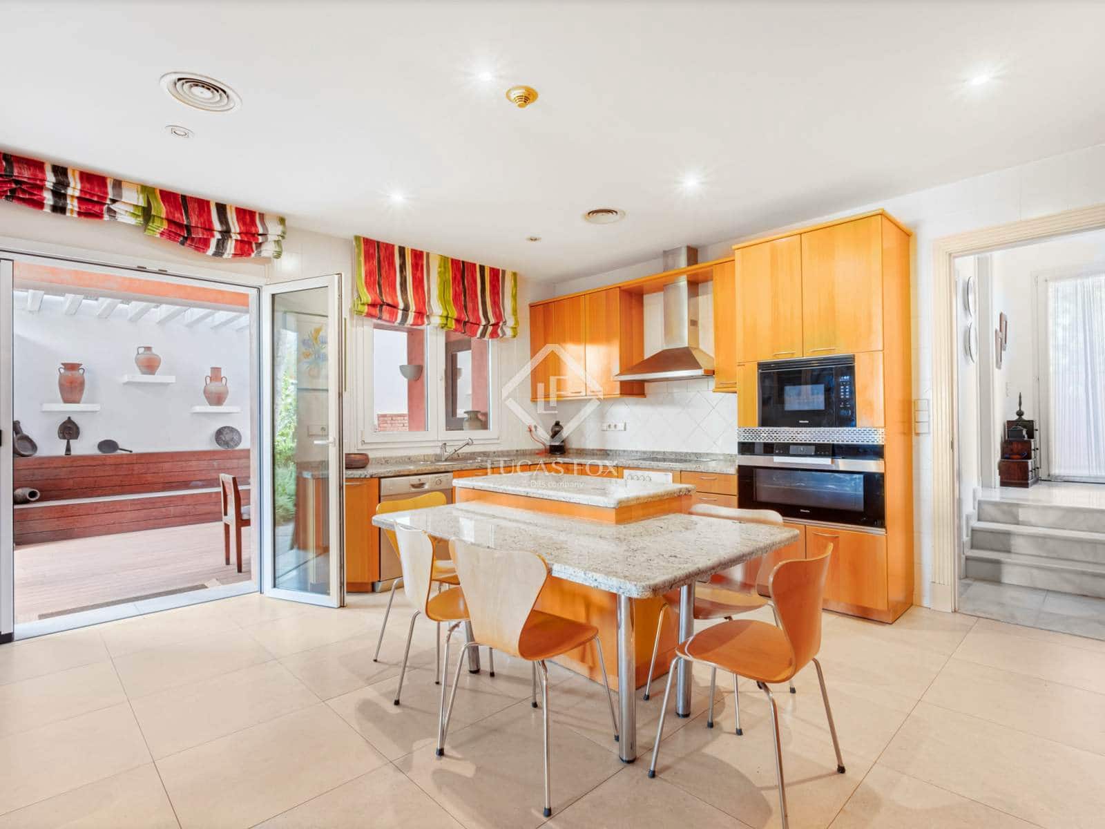 6 soveværelse Villa til salg i Alicante by med swimmingpool garage - € 3.800.000 (Ref: 9263301)