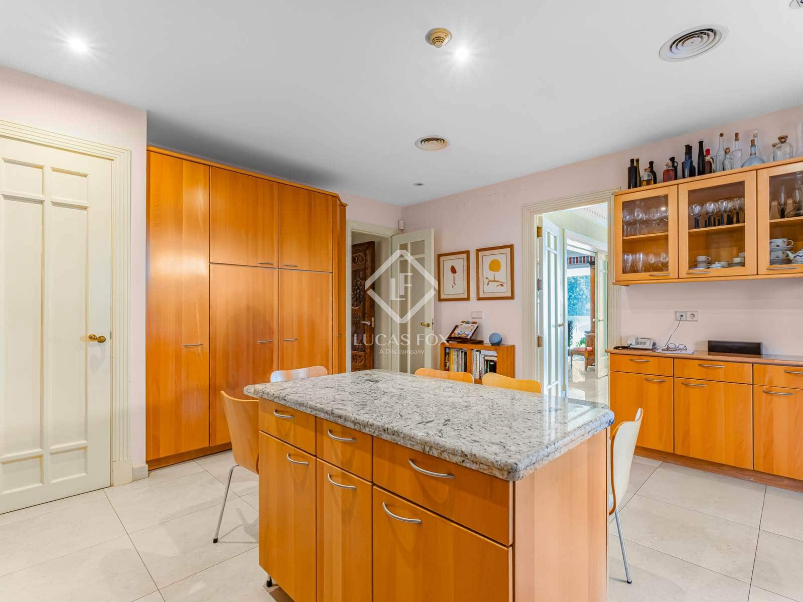 6 soveværelse Villa til salg i Alicante by med swimmingpool garage - € 3.800.000 (Ref: 9263301)