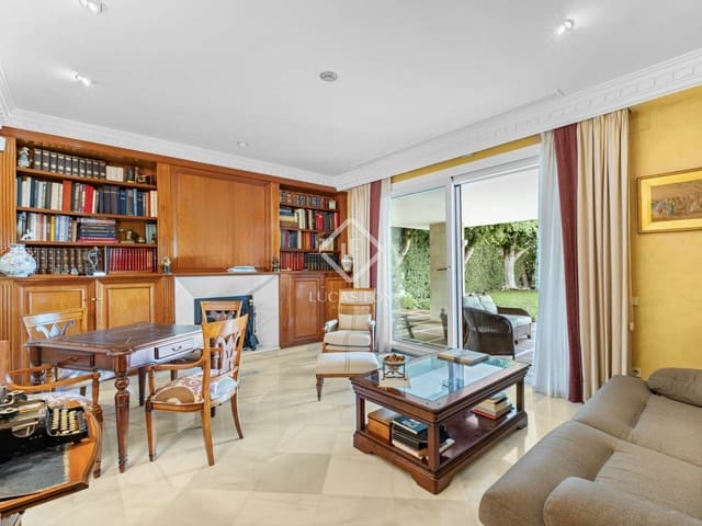 6 soveværelse Villa til salg i Alicante by med swimmingpool garage - € 3.800.000 (Ref: 9263301)