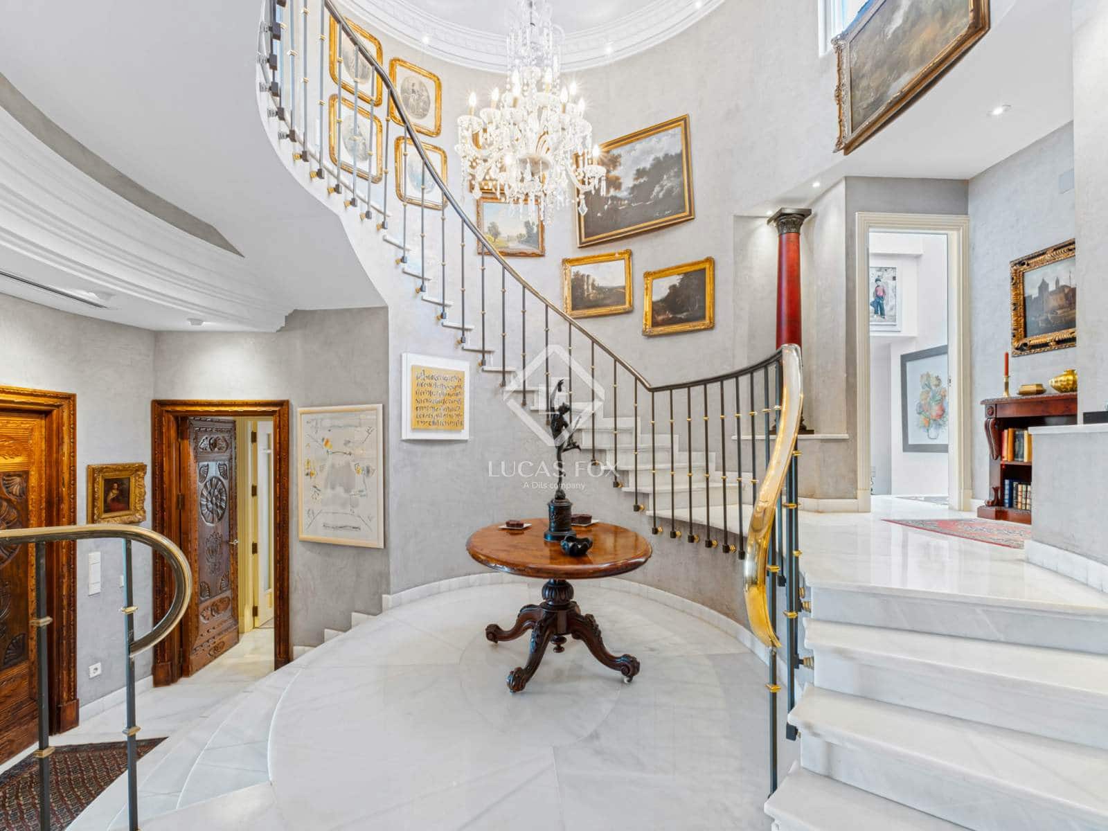 6 soveværelse Villa til salg i Alicante by med swimmingpool garage - € 3.800.000 (Ref: 9263301)