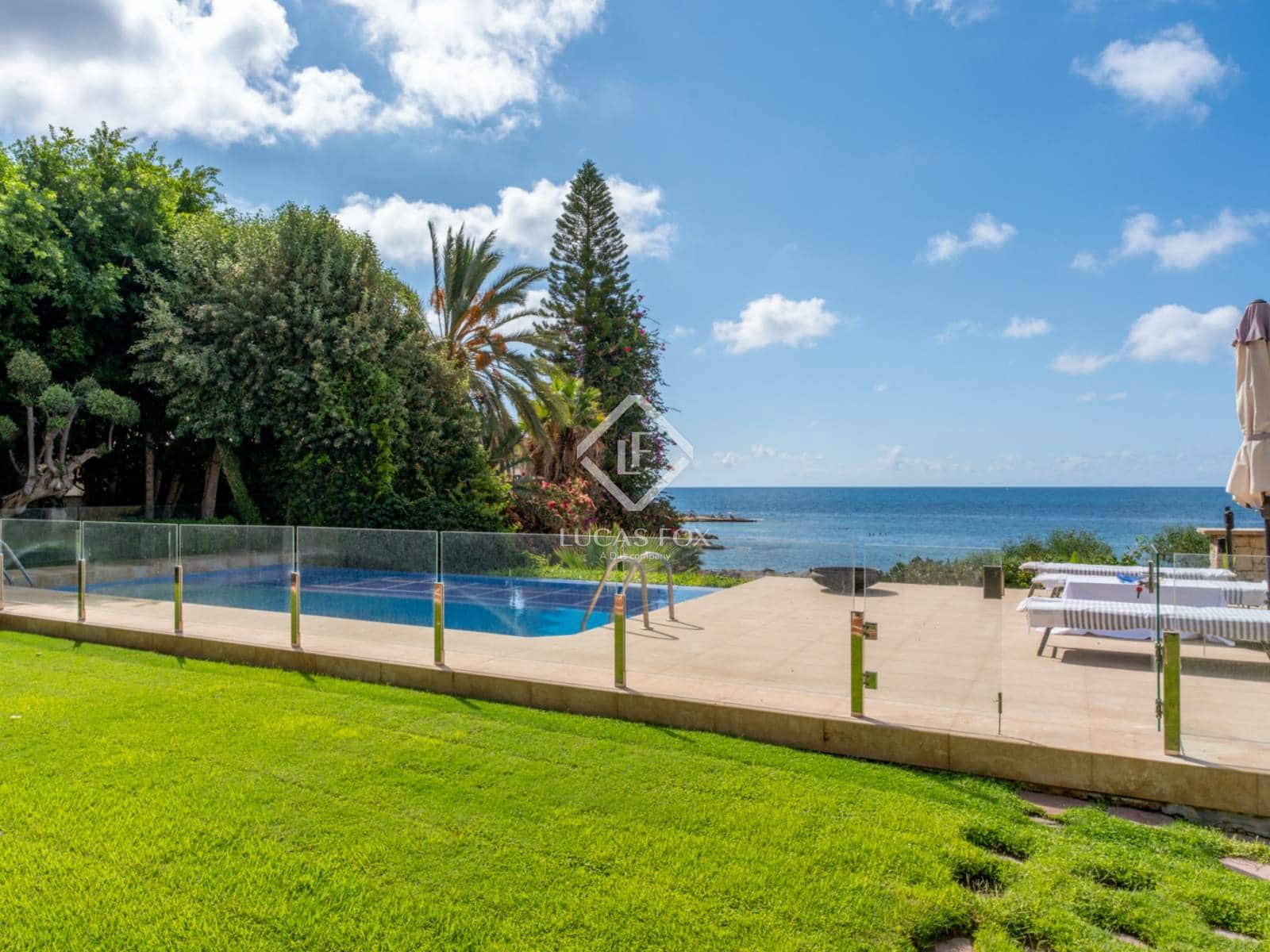 6 soveværelse Villa til salg i Alicante by med swimmingpool garage - € 3.800.000 (Ref: 9263301)