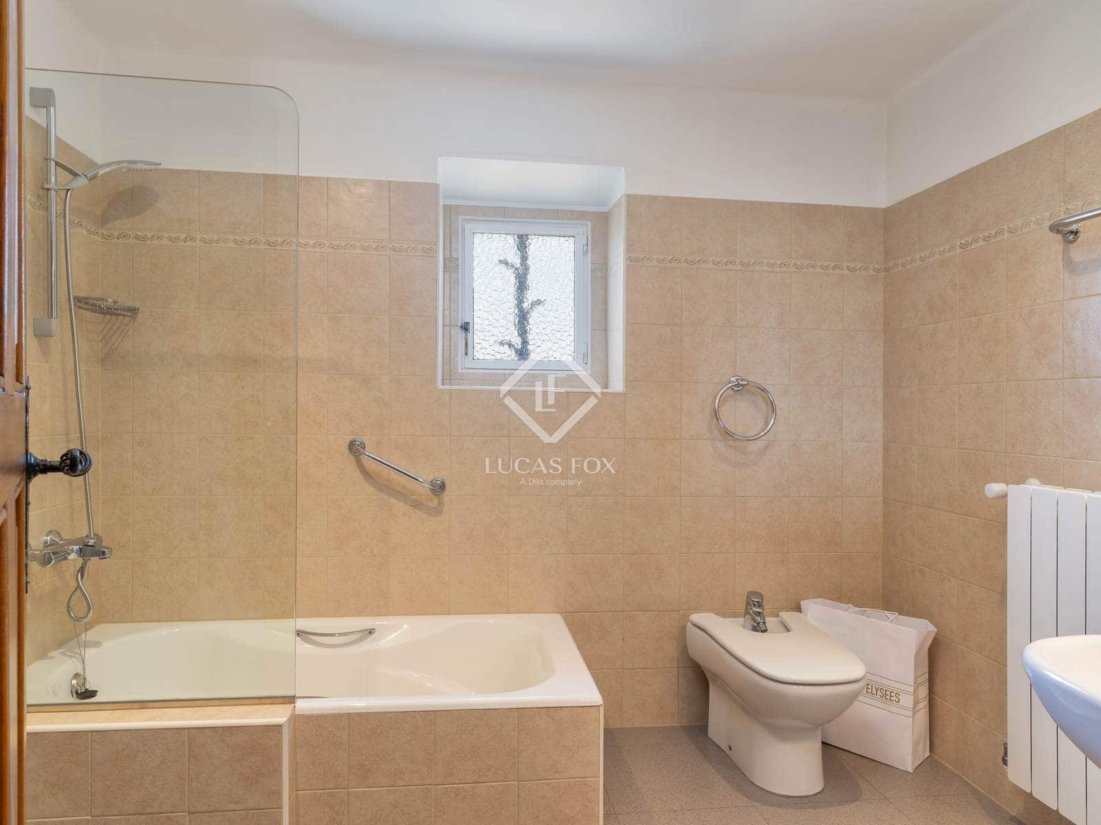 5 makuuhuone Huvila myytävänä paikassa Santa Cristina d'Aro mukana uima-altaan 
autotalli - 1 795 000 € (Ref: 9263302)