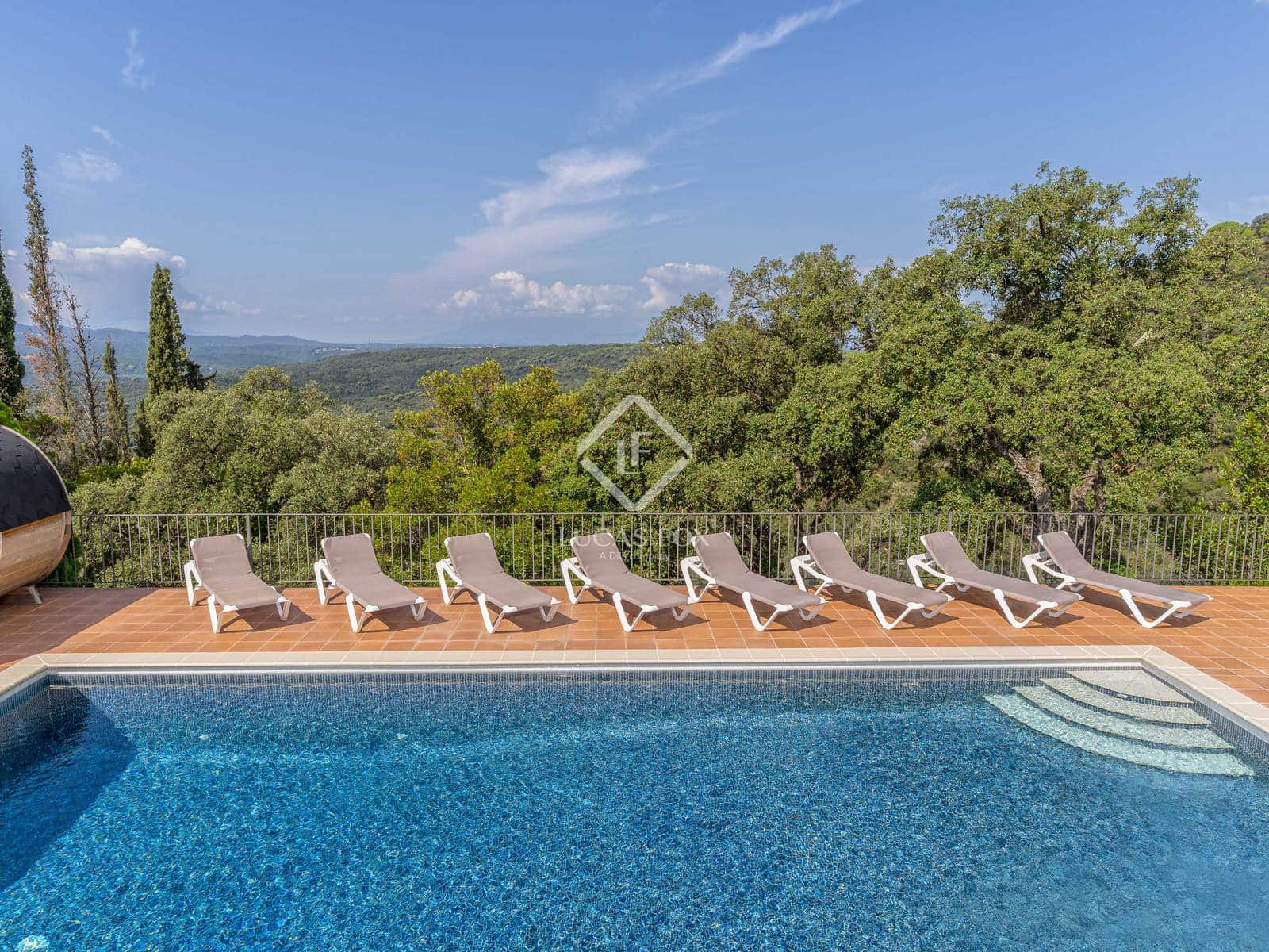 5 makuuhuone Huvila myytävänä paikassa Santa Cristina d'Aro mukana uima-altaan 
autotalli - 1 795 000 € (Ref: 9263302)