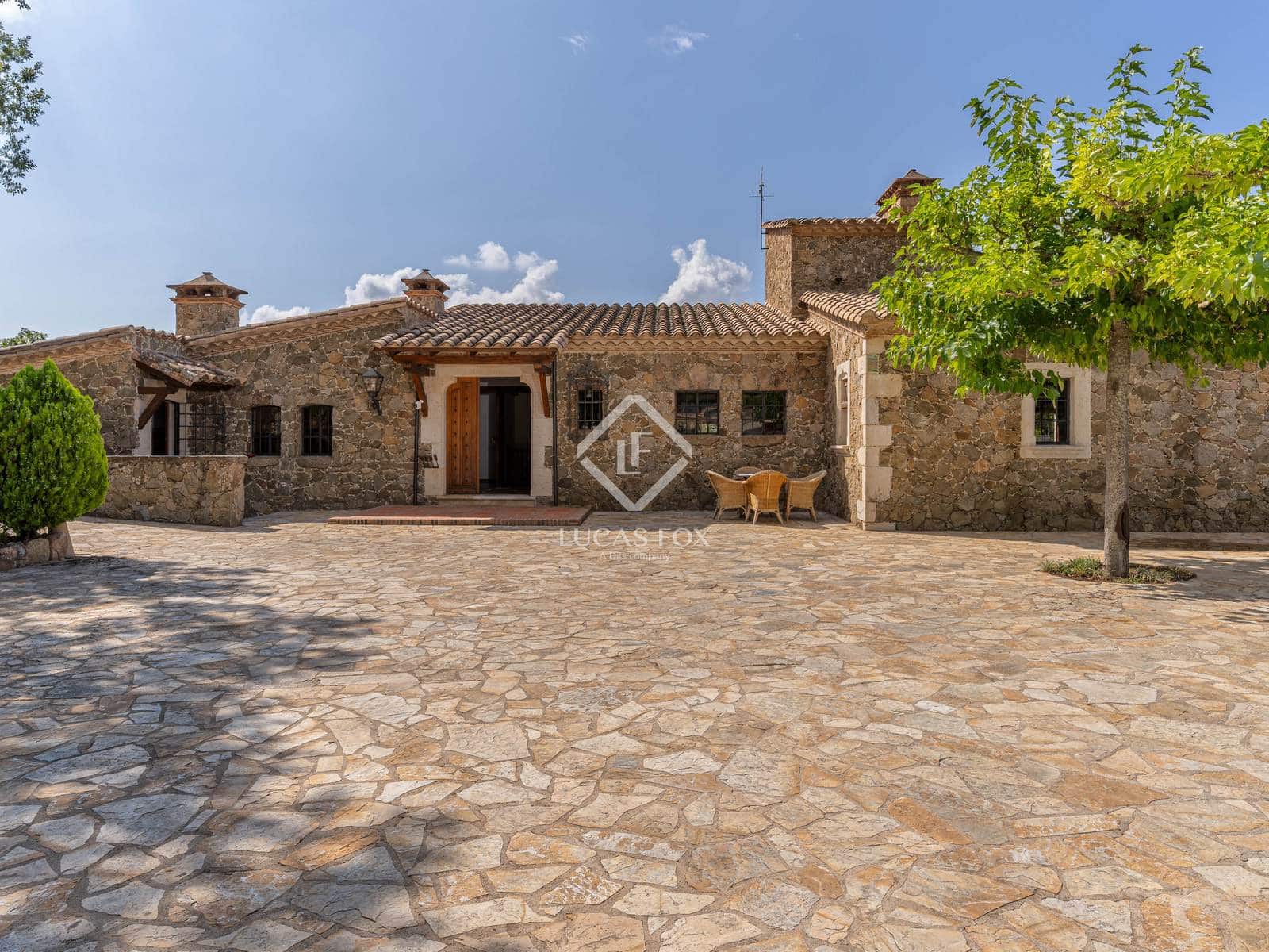 5 makuuhuone Huvila myytävänä paikassa Santa Cristina d'Aro mukana uima-altaan 
autotalli - 1 795 000 € (Ref: 9263302)