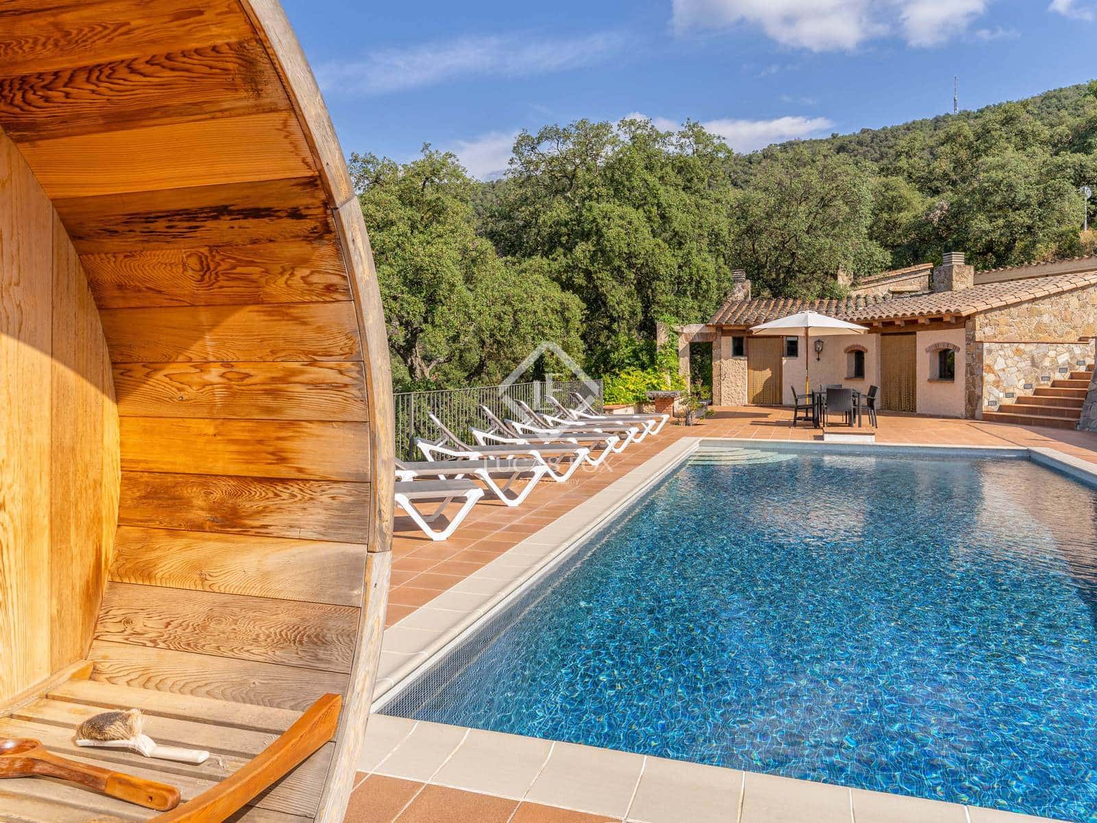 5 makuuhuone Huvila myytävänä paikassa Santa Cristina d'Aro mukana uima-altaan 
autotalli - 1 795 000 € (Ref: 9263302)
