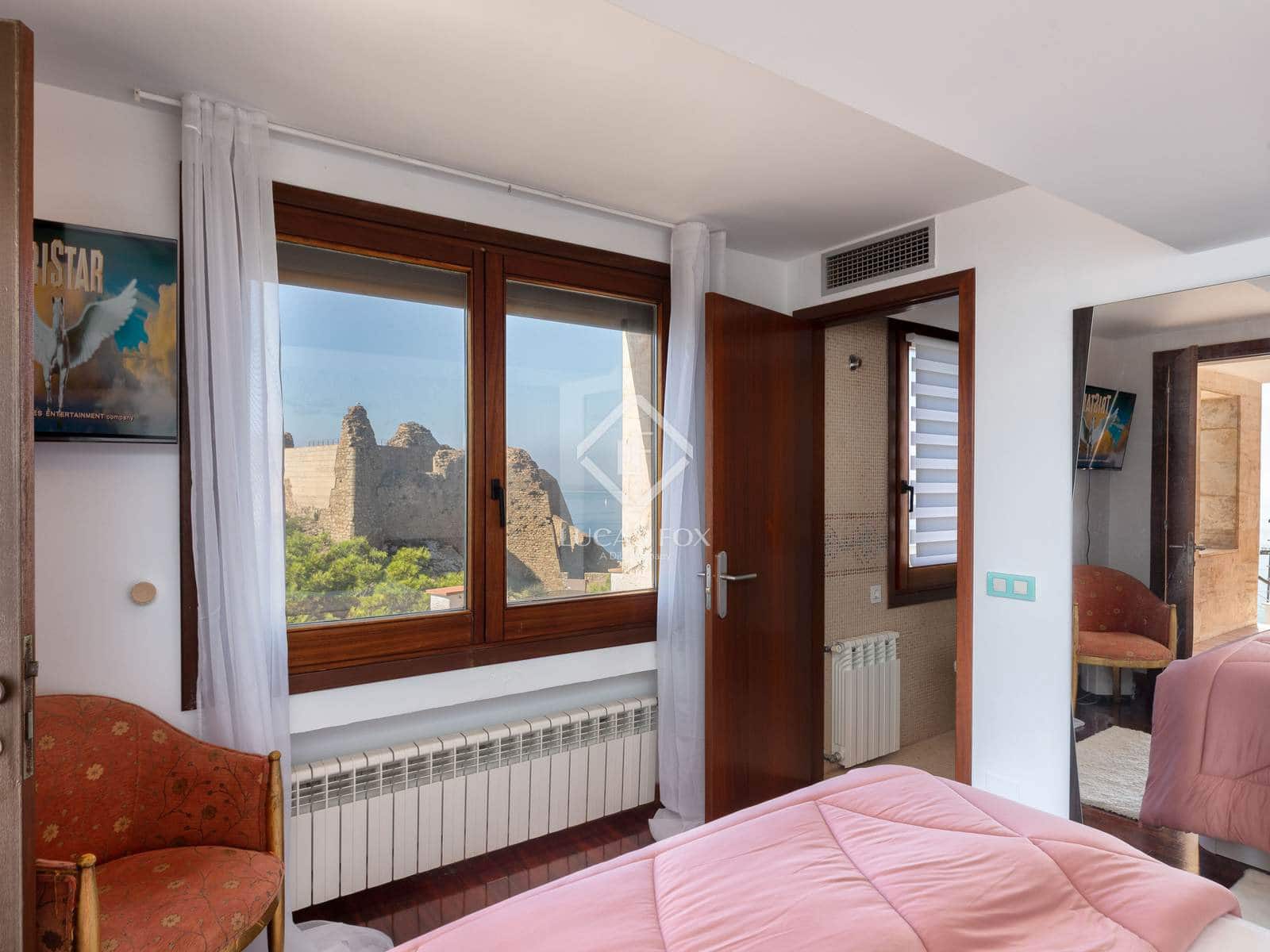 4 sypialnia Willa na sprzedaż w Roses z basenem garażem - 2 550 000 € (Ref: 9263372)