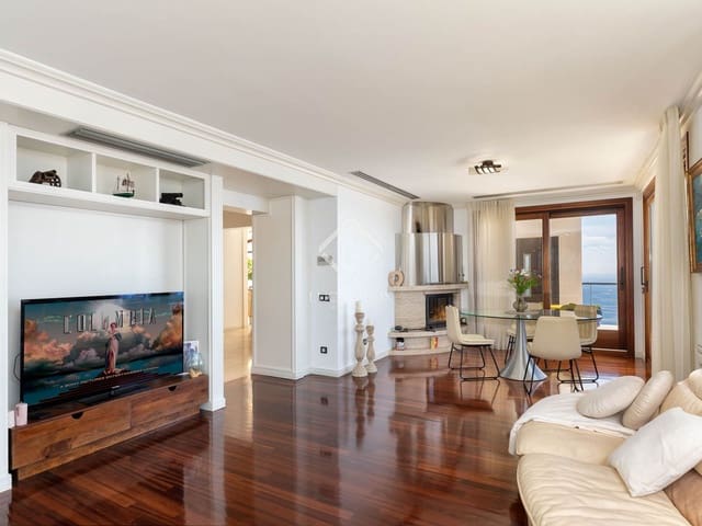 4 slaapkamer Villa te koop in Roses met zwembad garage - € 2.550.000 (Ref: 9263372)