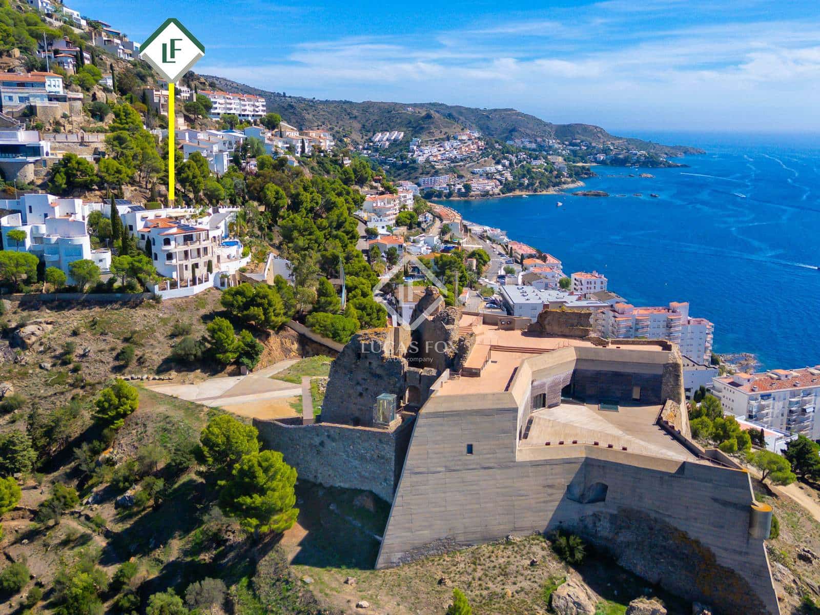 4 sypialnia Willa na sprzedaż w Roses z basenem garażem - 2 550 000 € (Ref: 9263372)