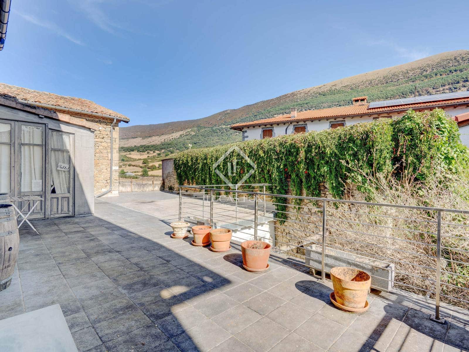 10 soveværelse Villa til salg i Valle de Ollo/Ollaran med garage - € 1.000.000 (Ref: 9263374)