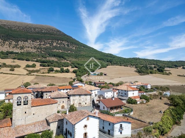 10 soveværelse Villa til salg i Valle de Ollo/Ollaran med garage - € 1.000.000 (Ref: 9263374)