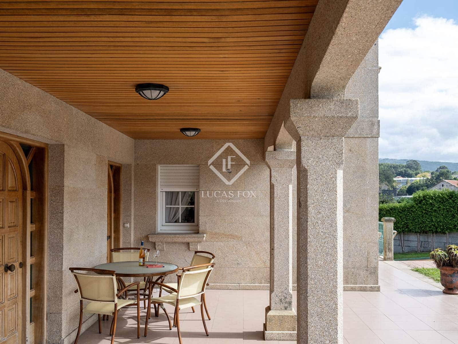 6 bedroom Villa for sale in Pontevedra city with pool garage - € 1,350,000 (Ref: 9263376)