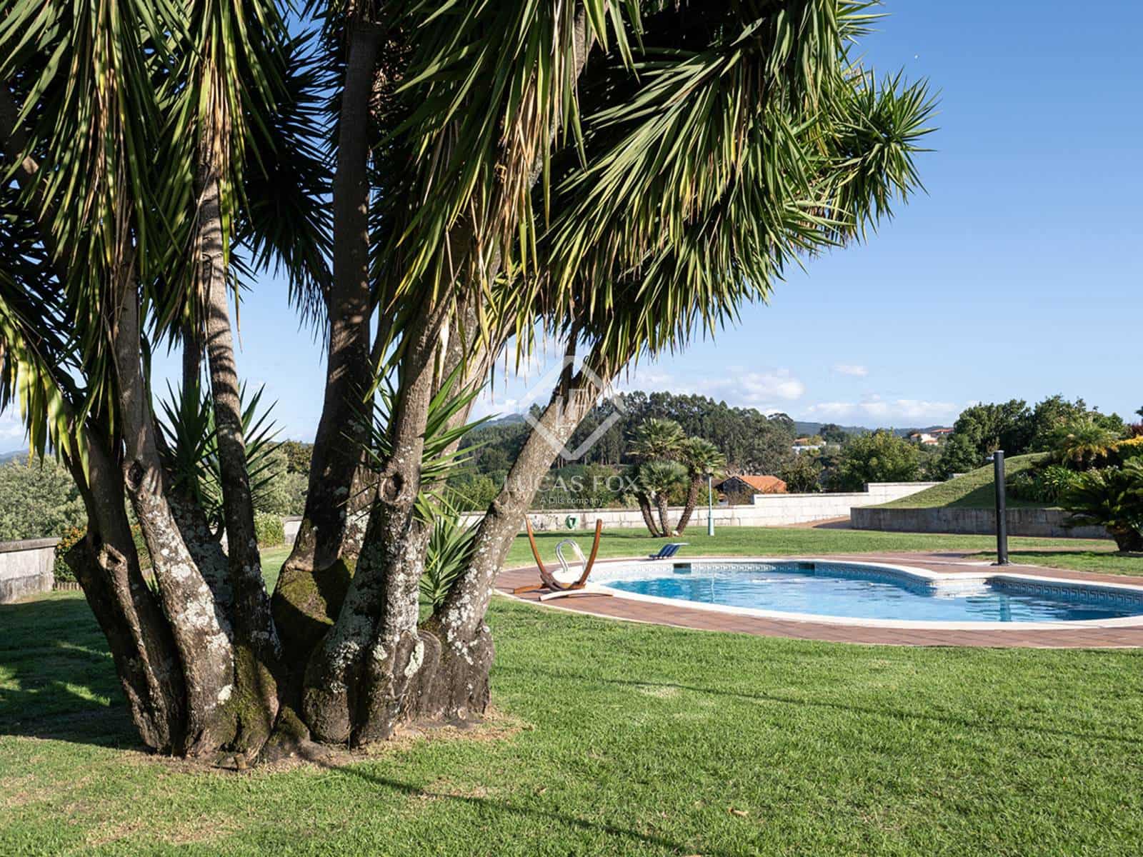 6 bedroom Villa for sale in Pontevedra city with pool garage - € 1,350,000 (Ref: 9263376)