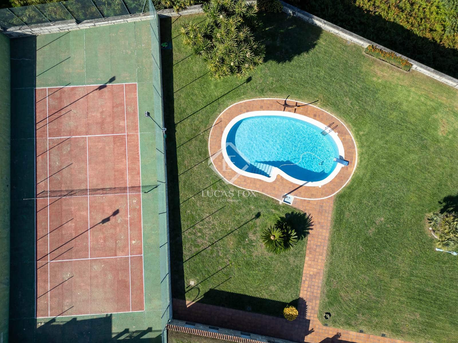 6 bedroom Villa for sale in Pontevedra city with pool garage - € 1,350,000 (Ref: 9263376)