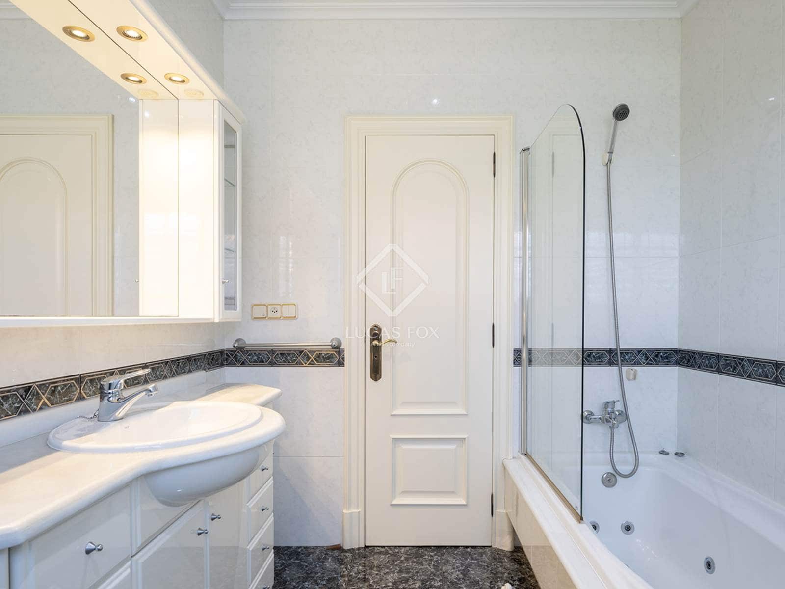 4 soverom Villa til salgs i Vigo med svømmebasseng garasje - € 1 360 000 (Ref: 9263378)