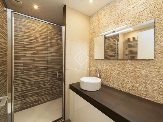 4 slaapkamer Appartement te koop in Barcelona stad met garage - € 1.650.000 (Ref: 9263824)