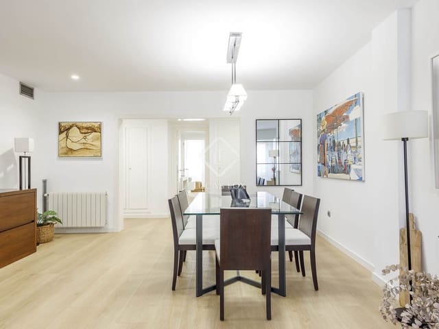4 Zimmer Apartment zu vermieten in València Stadt mit Garage - 2.800 € (Ref: 9263827)
