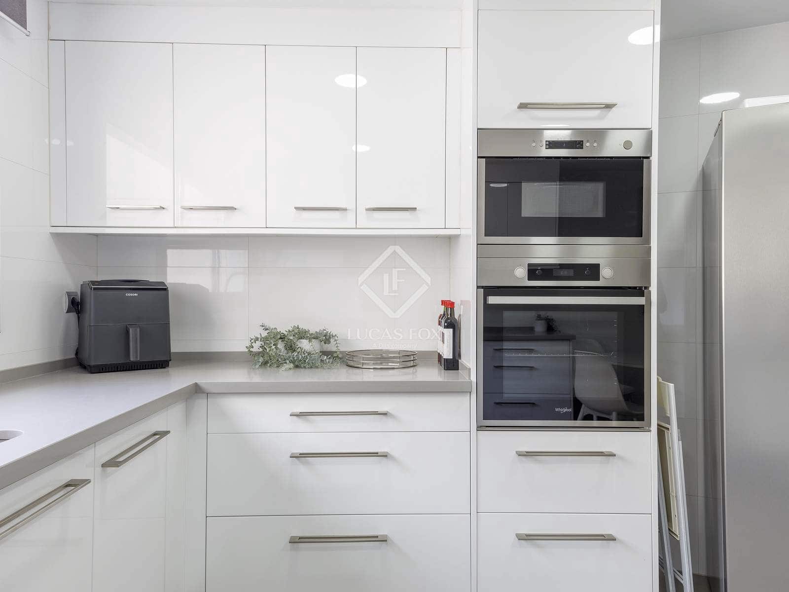 4 Zimmer Apartment zu vermieten in Valencia Stadt mit Garage - 2.800 € (Ref: 9263827)
