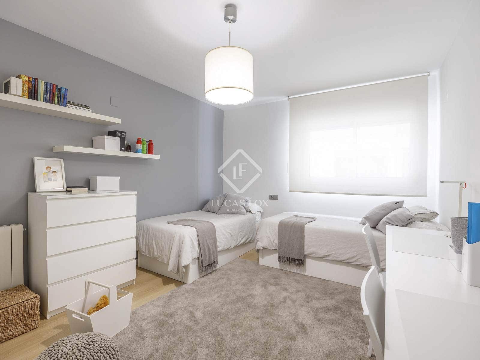 4 Zimmer Apartment zu vermieten in Valencia Stadt mit Garage - 2.800 € (Ref: 9263827)